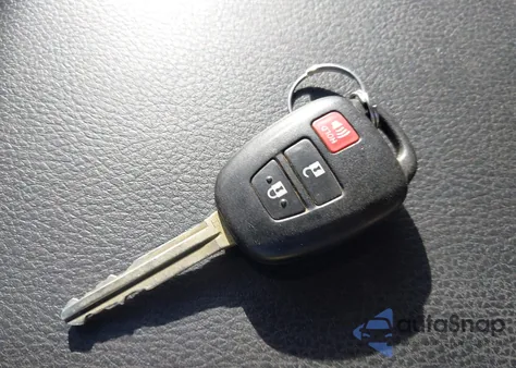 2017 Toyota Tacoma Sr5 V6 из США, поврежденный, VIN 3TMAZ5CN7HM038669